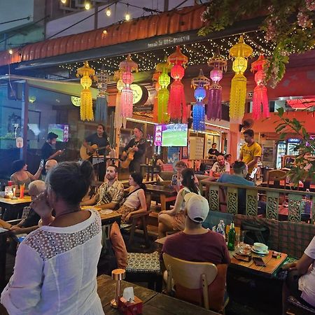 Merry V Guesthouse Bangkok Zewnętrze zdjęcie